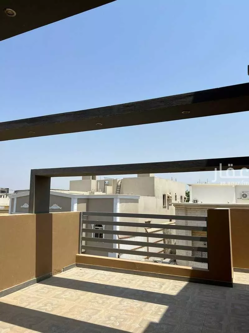 فيلا للبيع في شارع كعب الاحبار, حي المرجان, مدينة جدة, منطقة مكة المكرمة 1 صورة