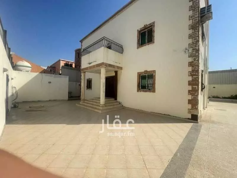 فيلا للبيع في شارع المحب الطبري, حي السامر, مدينة جدة, منطقة مكة المكرمة 1 صورة