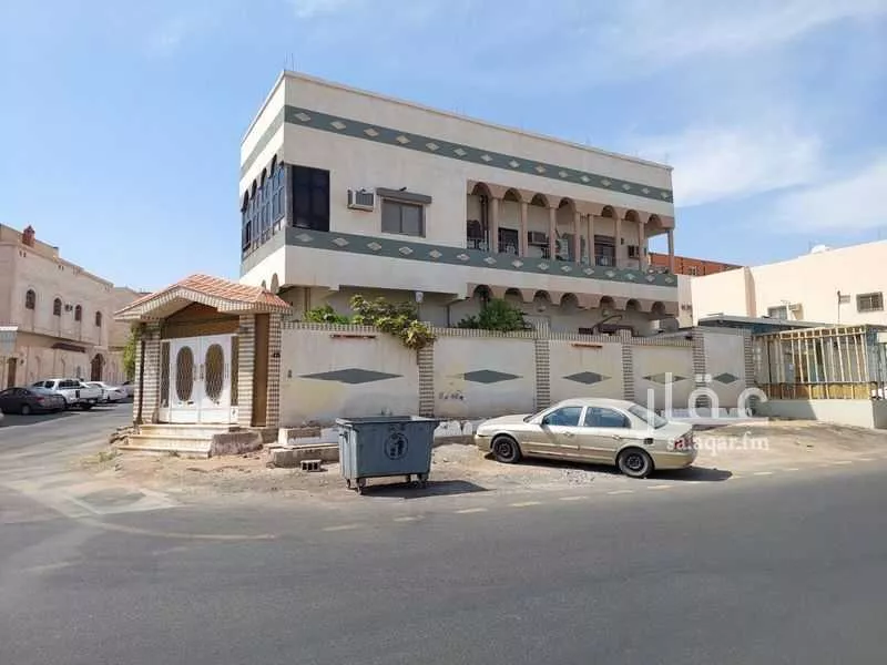 عمارة للبيع في شارع حليمه السعديه, حي جشم, المدينة المنورة 1 صورة