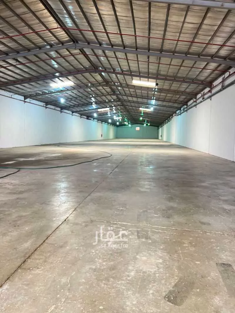 مستودع - حي السلي