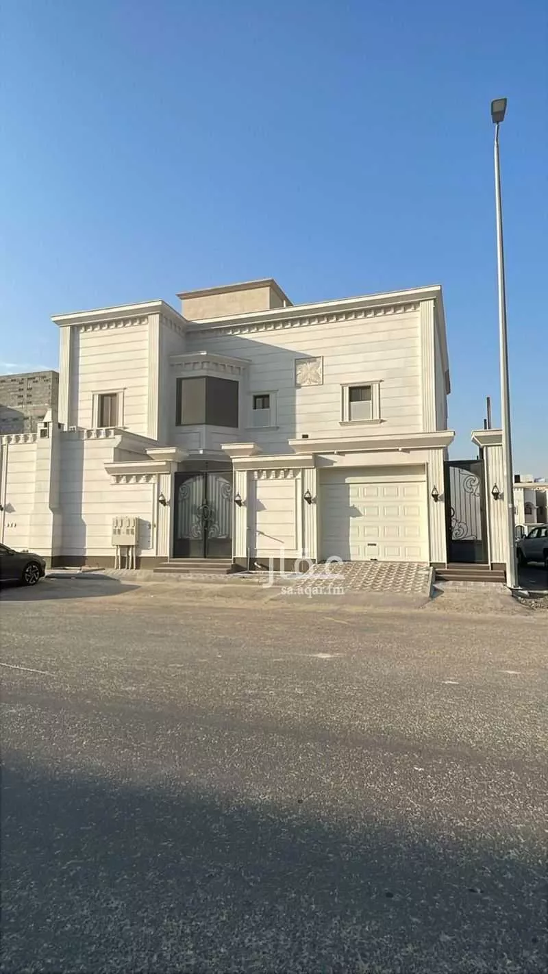 فيلا للبيع في شارع حفصة بنت سيرين, حي الأمانة, مدينة الدمام, المنطقة الشرقية 1 صورة