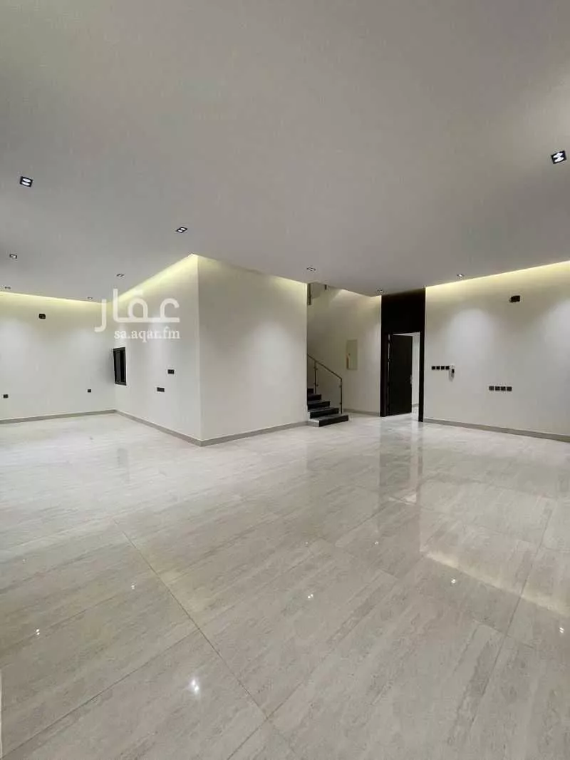 فيلا للبيع في شارع تاج الدين الفكهاني, حي الرمال, مدينة الرياض, منطقة الرياض 1 صورة