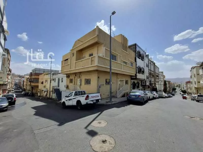 عمارة للبيع في شارع بيروت, حي الشهداء الجنوبية, مدينة امارة منطقة مكة المكرمة - الطائف, منطقة مكة المكرمة 1 صورة