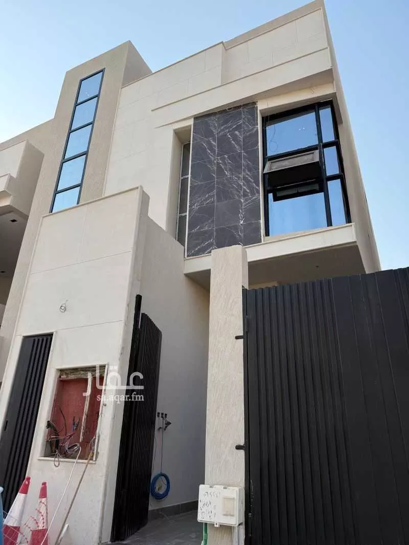 دور للبيع في شارع البيت العتيق, حي قرطبة, مدينة الرياض, منطقة الرياض 1 صورة