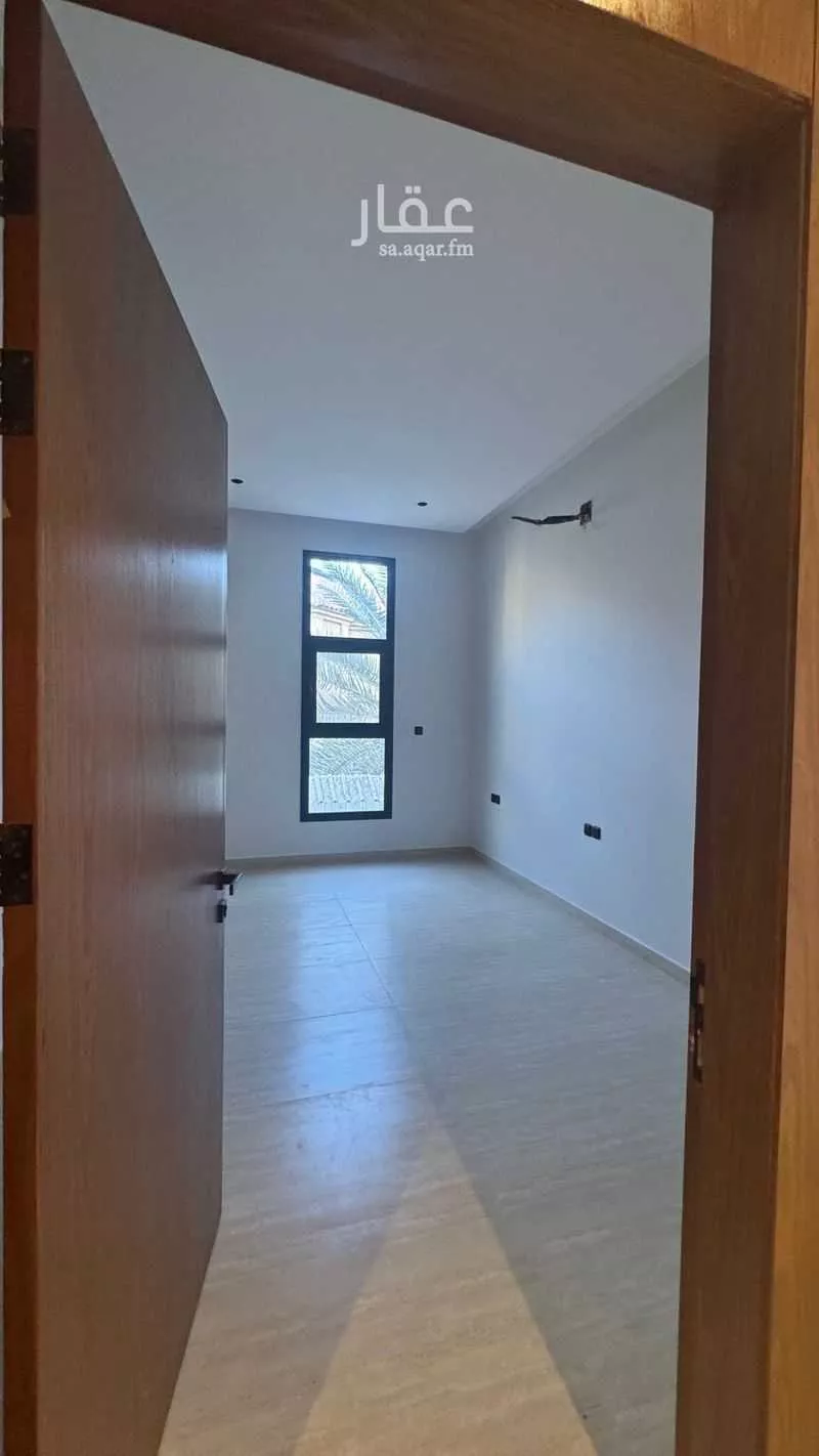 دور للبيع في شارع شهيد الدين ثم الوطن عبيد عبدالله المطي, حي الشهداء, مدينة الرياض, منطقة الرياض 1 صورة