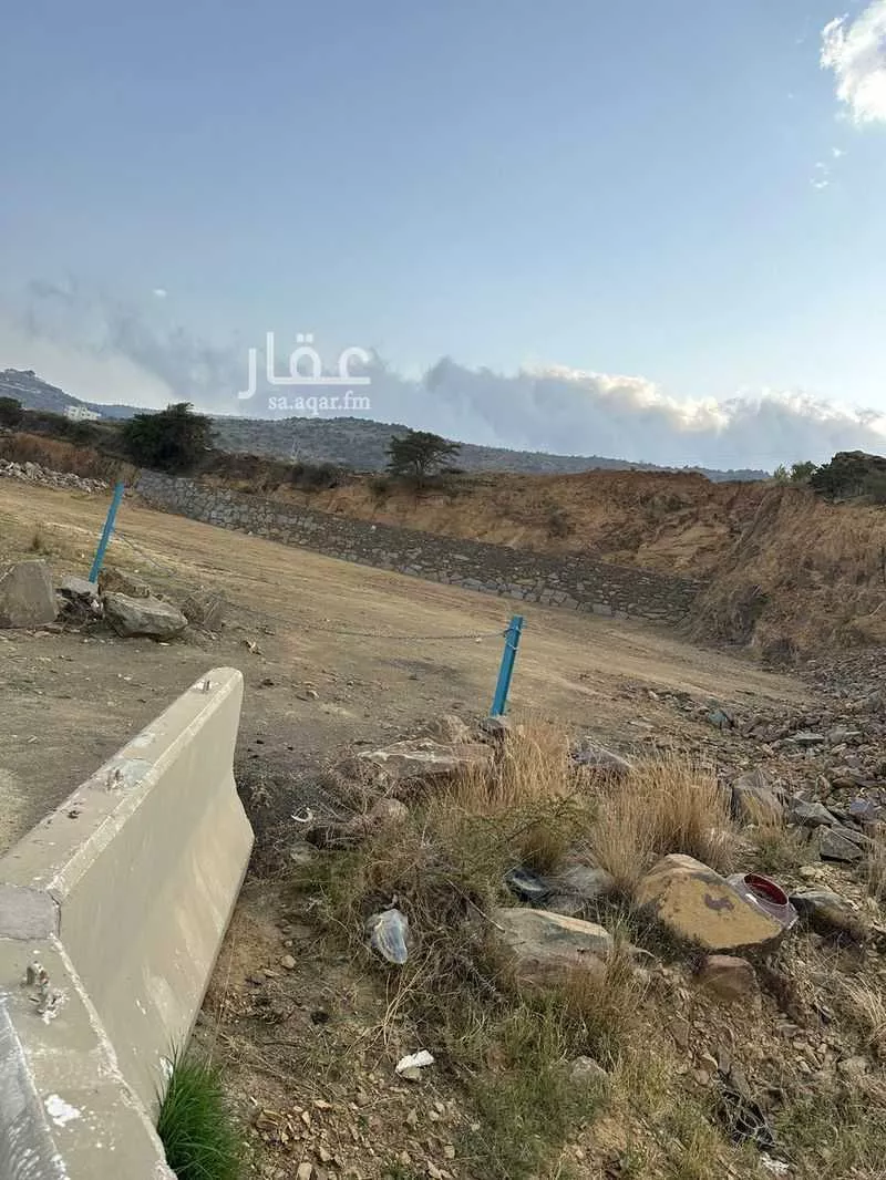 أرض للبيع في طريق الملك فيصل ، مجالد ، منطقة عسير 1 صورة