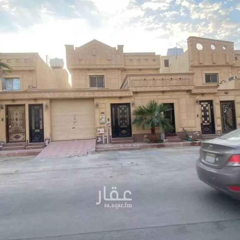 فيلا للبيع في شارع محمد بن المنذر, حي إشبيلية, مدينة الرياض, منطقة الرياض 1 صورة