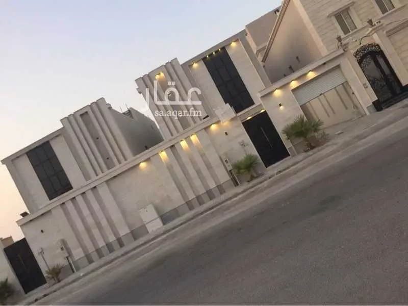 فيلا للبيع في طريق الملك فهد, حي الشراع, الخبر 1 صورة