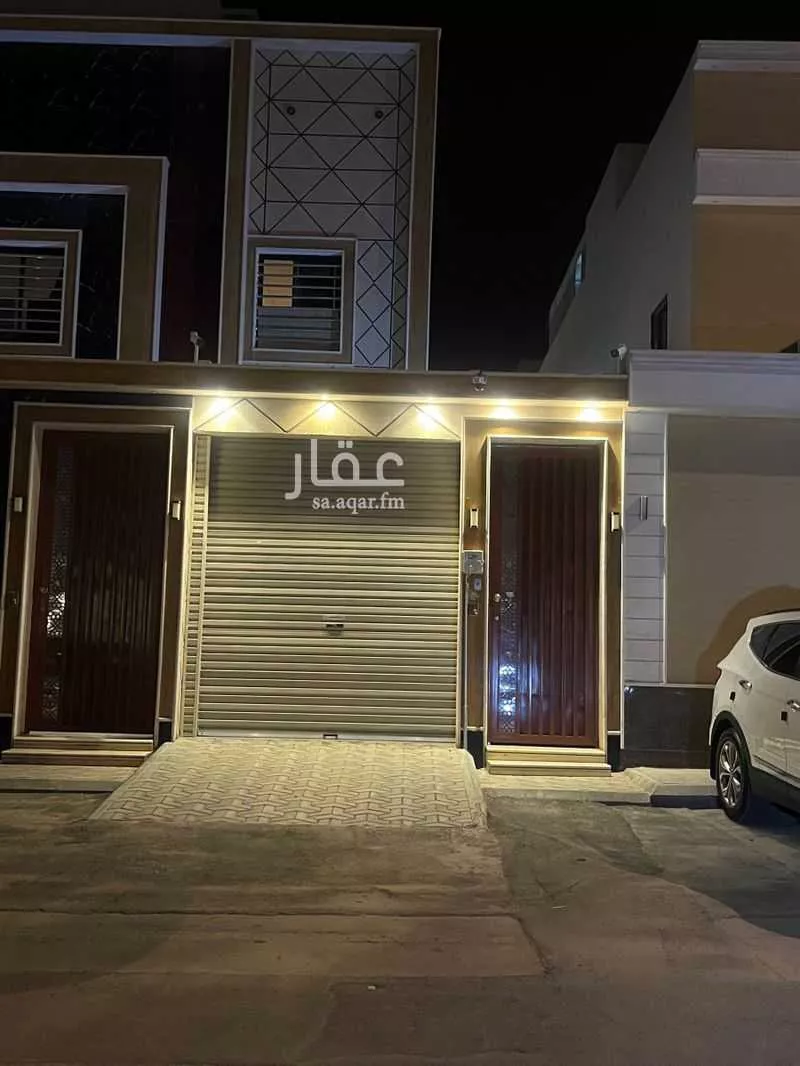 فيلا للبيع في شارع عبدالرحمن المكودي ، حي عريض ، الرياض ، منطقة الرياض 1 صورة