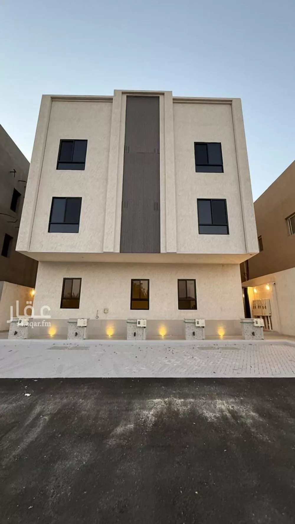 شقة للبيع في شارع الحكم ابن كيسان المخزومي, حي الدفاع, مدينة المدينة المنورة, منطقة المدينة المنورة 1 صورة