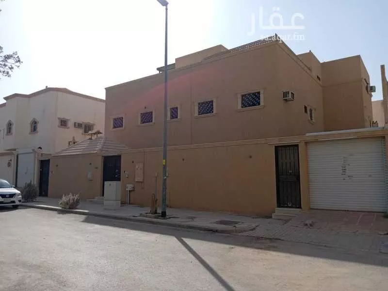فيلا للبيع في شارع أحمد بن علي الباغاني, حي الجزيرة, مدينة الرياض, منطقة الرياض 1 صورة