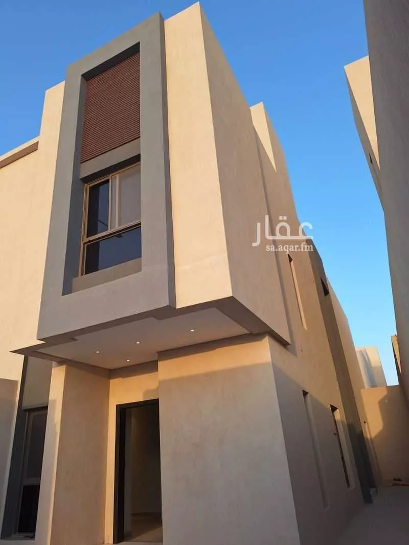 دور للبيع في شارع إسماعيل البيهقي, حي عكاظ, مدينة الرياض, منطقة الرياض 1 صورة