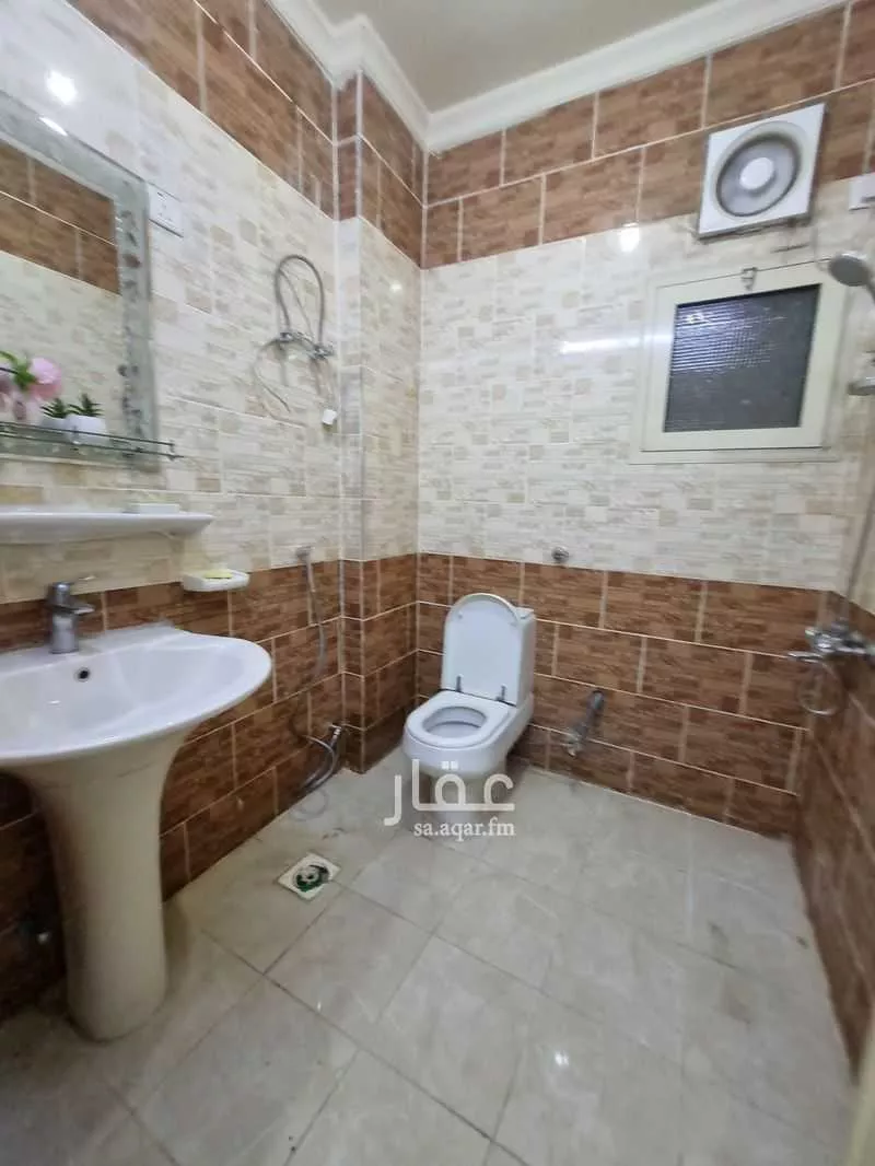 غرفة للإيجار في شارع شارع عمرو بن سرح الفهري, حي الشوقية, مدينة مكة المكرمة, منطقة مكة المكرمة 1 صورة