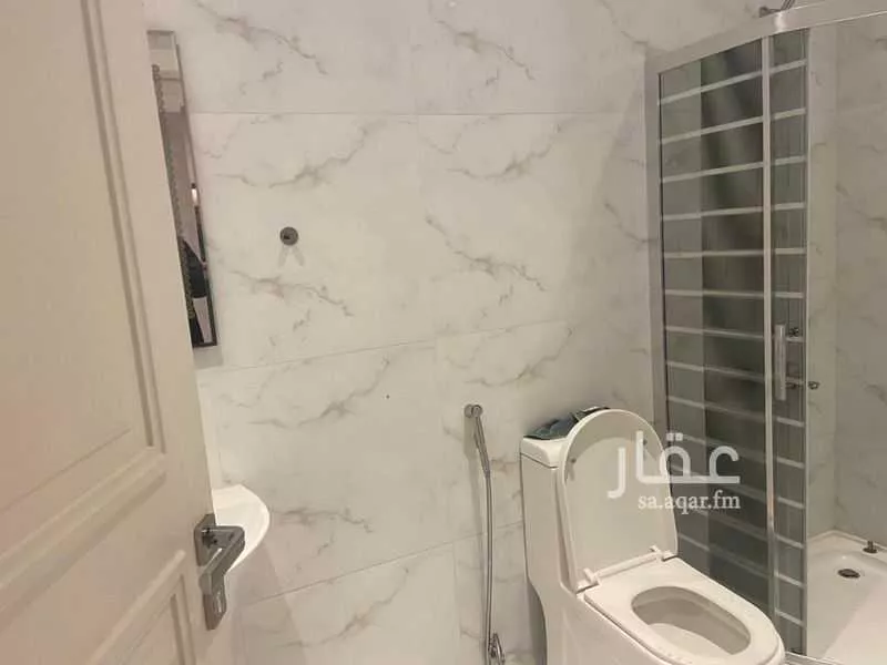 شقة للإيجار في شارع إبراهيم بن فتوح العقيلي, حي الصواري, مدينة جدة, منطقة مكة المكرمة 1 صورة
