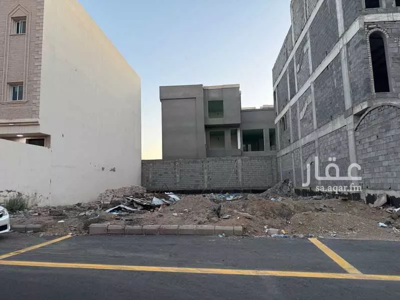 أرض للبيع في شارع ممر مشاه 2319, حي الحديقة, مدينة المدينه المنوره, منطقة المدينة المنورة 1 صورة