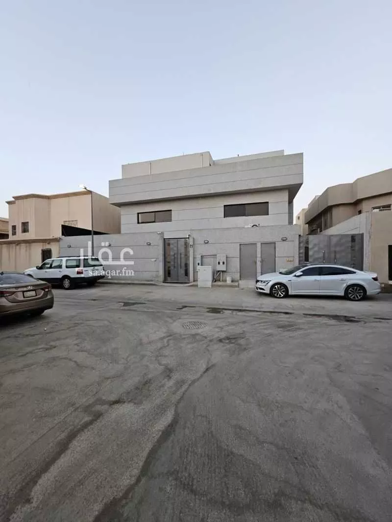 فيلا للبيع في شارع السويدية, حي الملك فهد, مدينة الرياض, منطقة الرياض 1 صورة