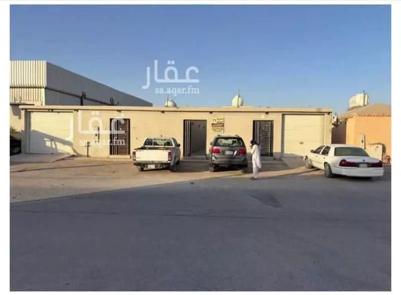 استراحة للبيع في شارع محمد بن زين الدين الطبري, حي الرمال, مدينة الرياض, منطقة الرياض 1 صورة