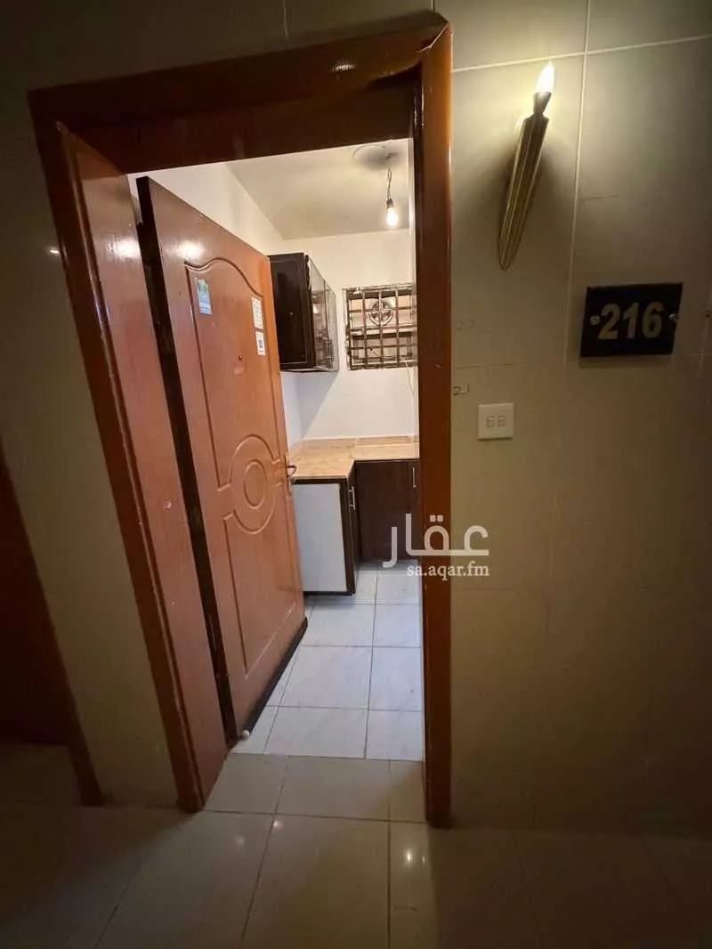 شقة للإيجار في شارع طريق صلاح الدين الايوبي, حي الربوة, مدينة الرياض, منطقة الرياض 1 صورة