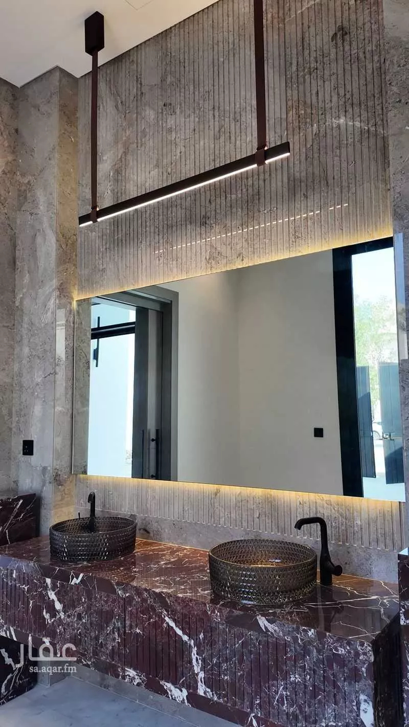فيلا للبيع في شارع الاشعاب, حي الملقا, مدينة الرياض, منطقة الرياض 1 صورة
