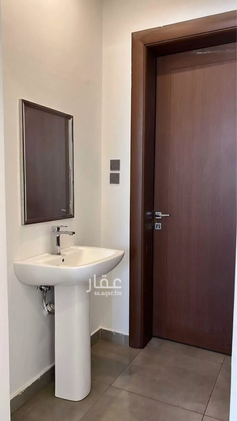 شقة للإيجار في شارع عبدالحق الهاشمي, حي المهدية, مدينة الرياض, منطقة الرياض 1 صورة