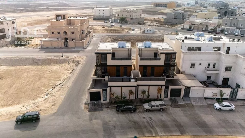 فيلا للبيع في شارع عبدالله ابن مسلمة, حي الكوثر, مدينة الخبر, المنطقة الشرقية 1 صورة