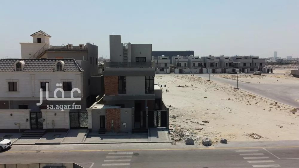فيلا للبيع في شارع 143 السيف, حي السيف, مدينة الدمام, المنطقة الشرقية 1 صورة