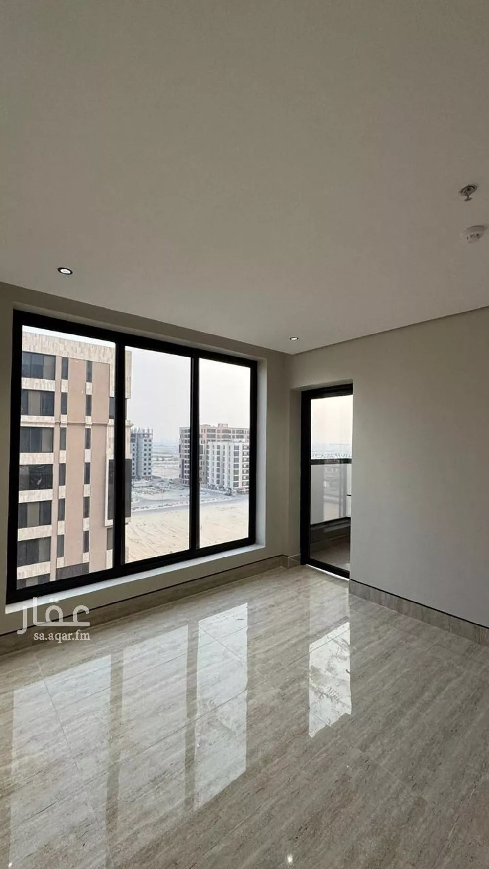 شقة للبيع في شارع الحديثة, حي ضاحية الملك فهد, مدينة الدمام, المنطقة الشرقية 1 صورة