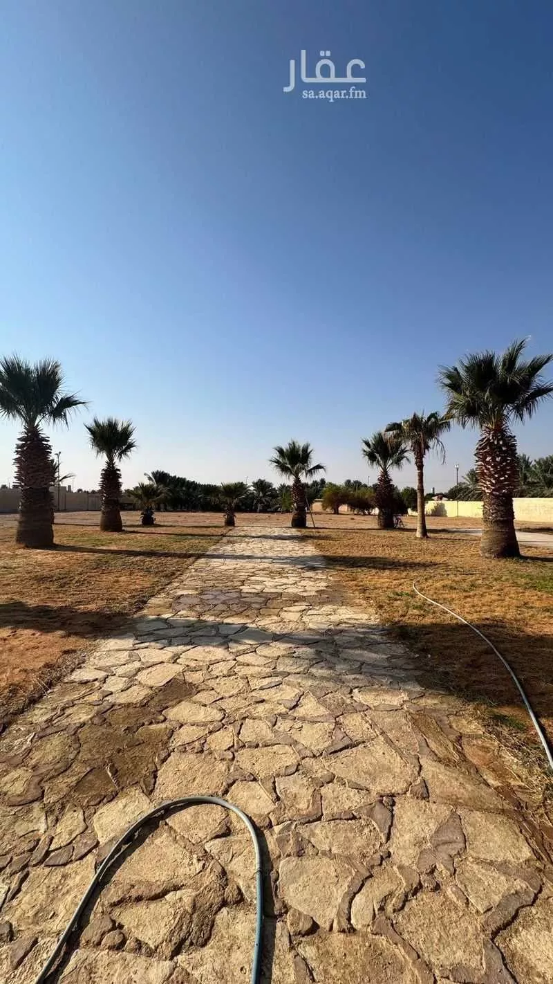 مزرعة للبيع في شارع ابن الشطوي ، حي الجلده ، عنيزة ، عنيزة 1 صورة