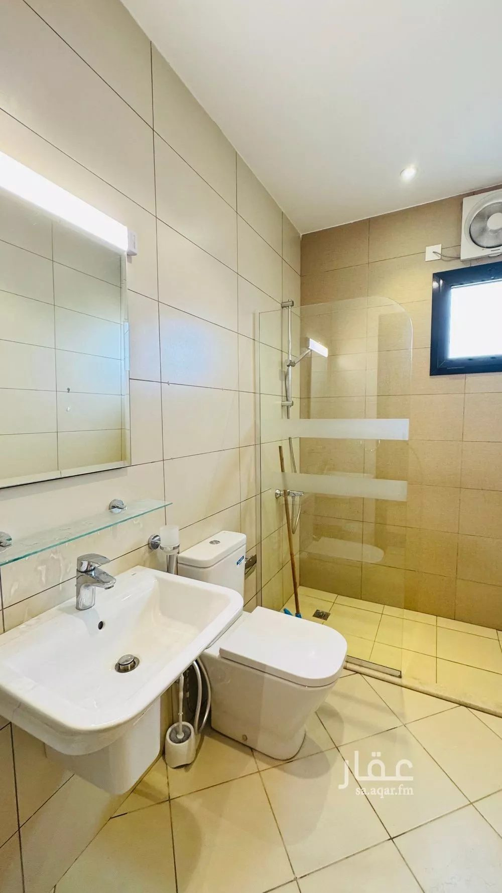 عمارة للإيجار في شارع النجم الذهبي, حي الرويس, مدينة جدة, منطقة مكة المكرمة 1 صورة