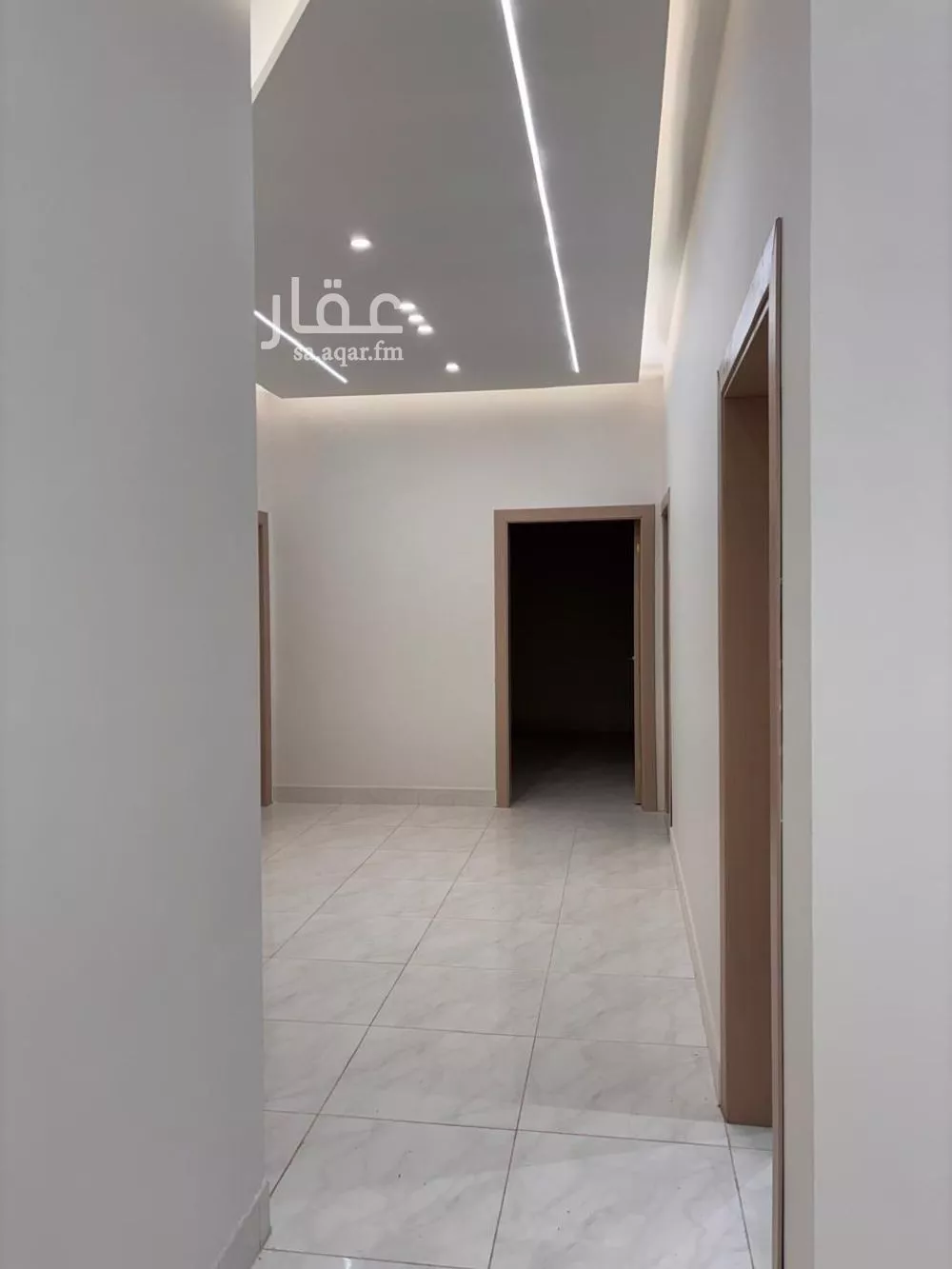عمارة للإيجار في شارع عبد الوهاب الكتاني, حي الزمرد, مدينة جدة, منطقة مكة المكرمة 1 صورة