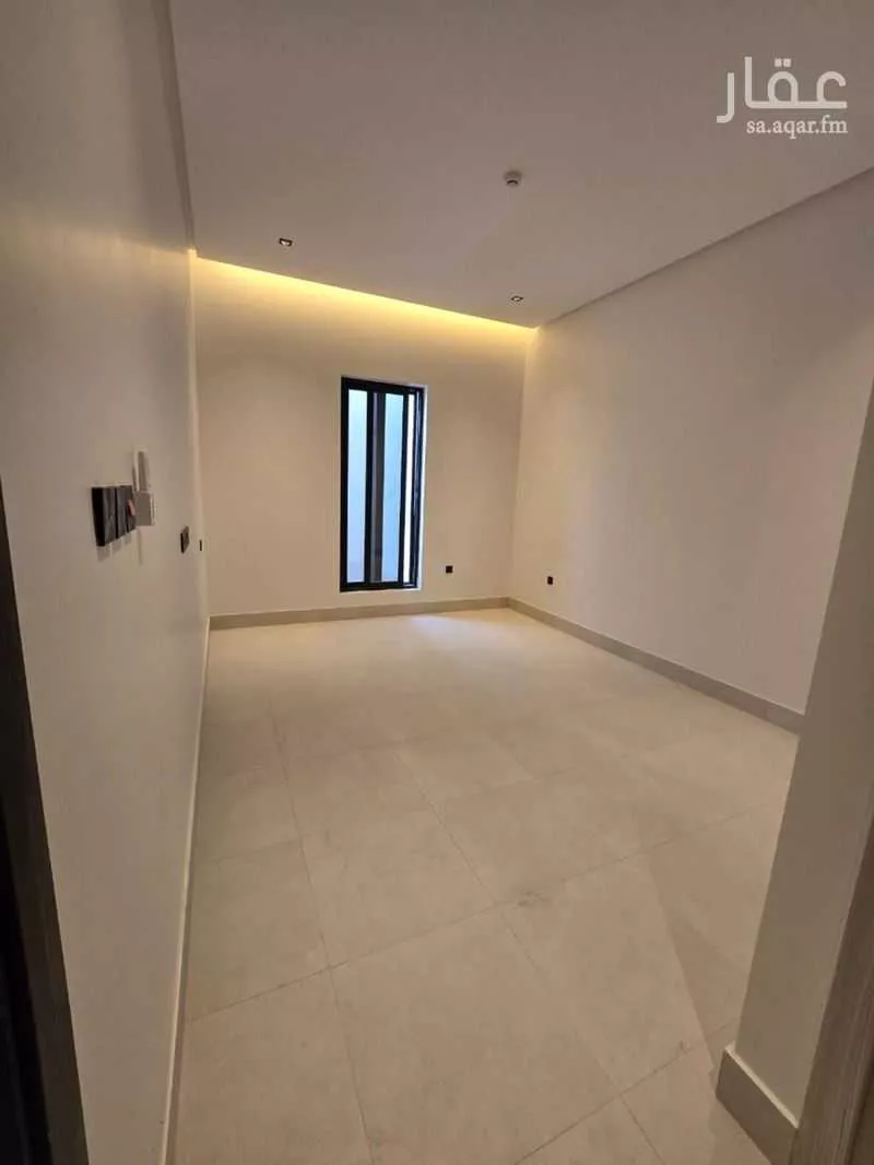 عمارة للإيجار في شارع علي الظاهري, حي العارض, مدينة الرياض, منطقة الرياض 1 صورة