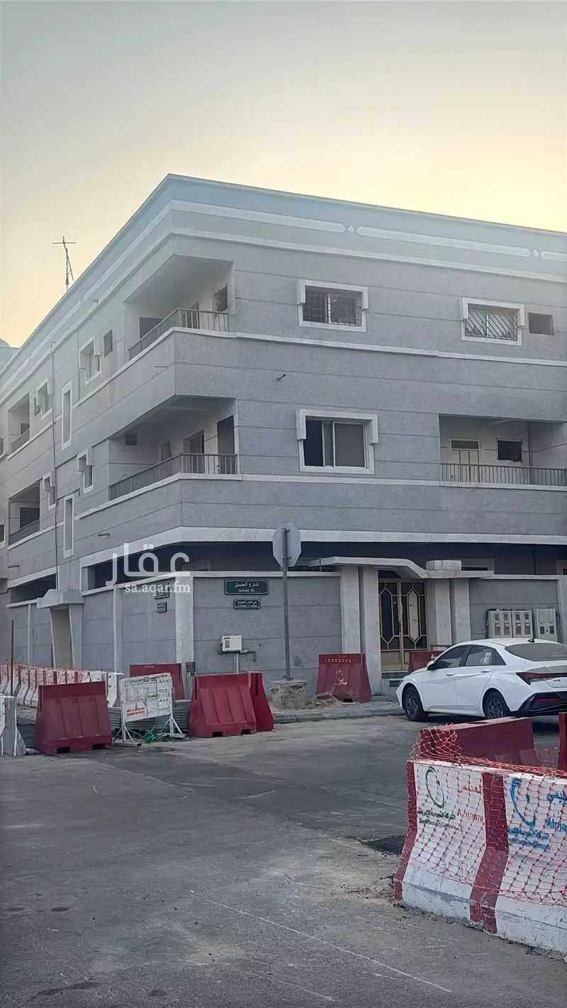 عمارة للإيجار في شارع الحادي والعشرون, حي الخبر الجنوبية, مدينة الخبر, المنطقة الشرقية 1 صورة
