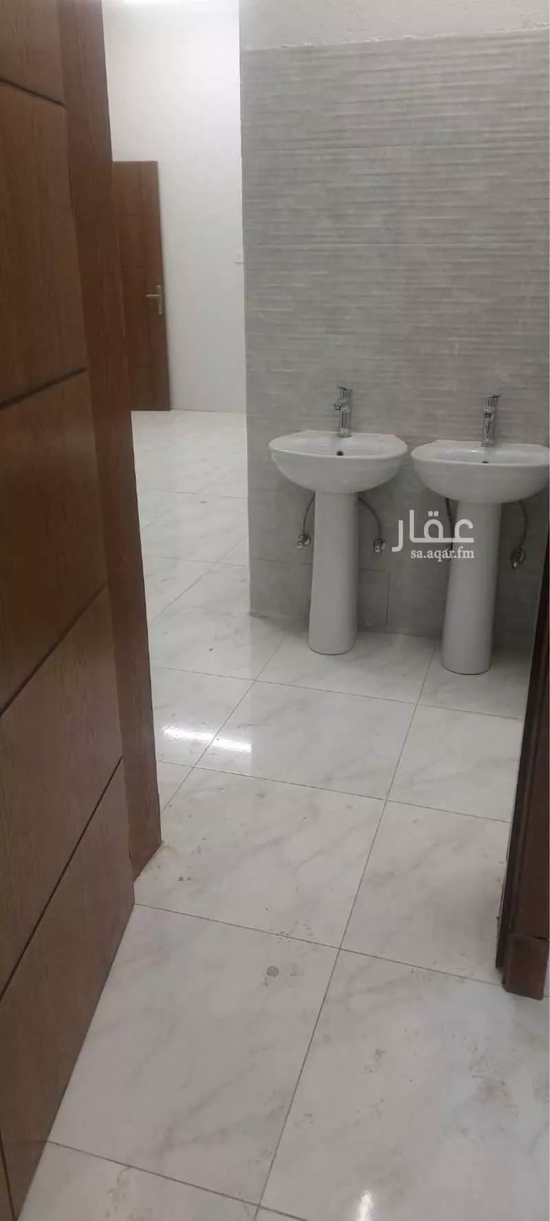 عمارة للإيجار في شارع المدينة, حي الثقبة, مدينة الخبر, المنطقة الشرقية 1 صورة