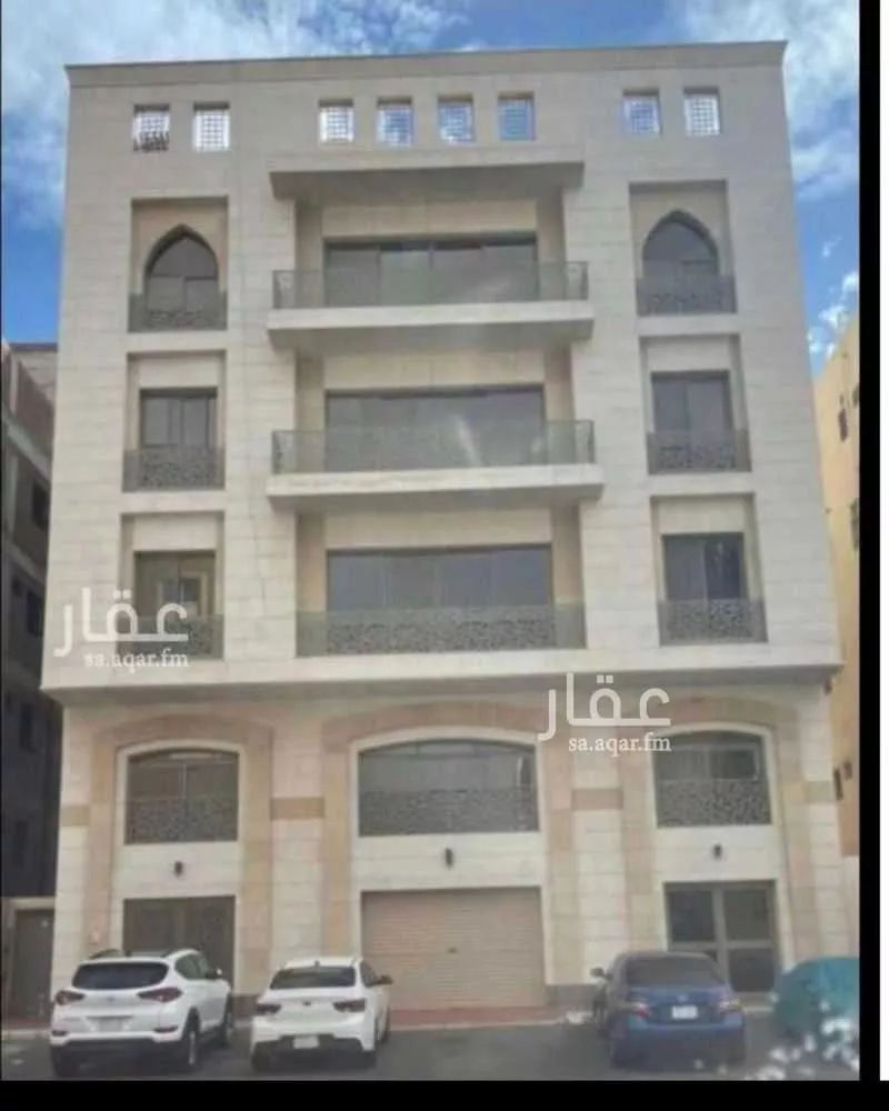 عمارة للبيع في شارع خرشة ابن الحر, حي العريض, مدينة المدينه المنوره, منطقة المدينة المنورة 1 صورة