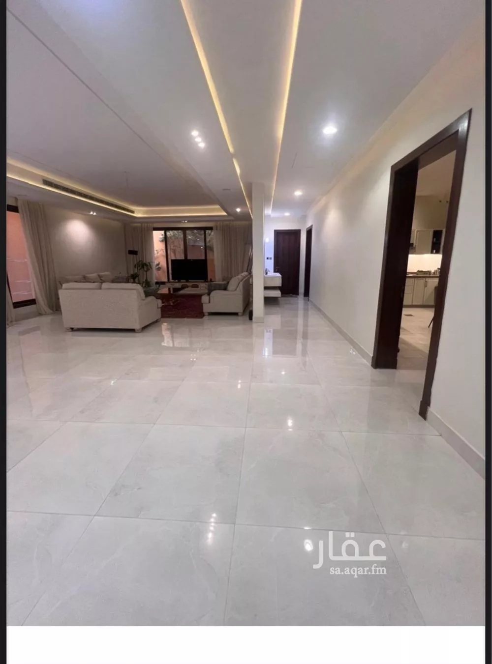 فيلا للبيع في شارع محمد سعيد شافعي, حي النرجس, مدينة الرياض, منطقة الرياض 1 صورة