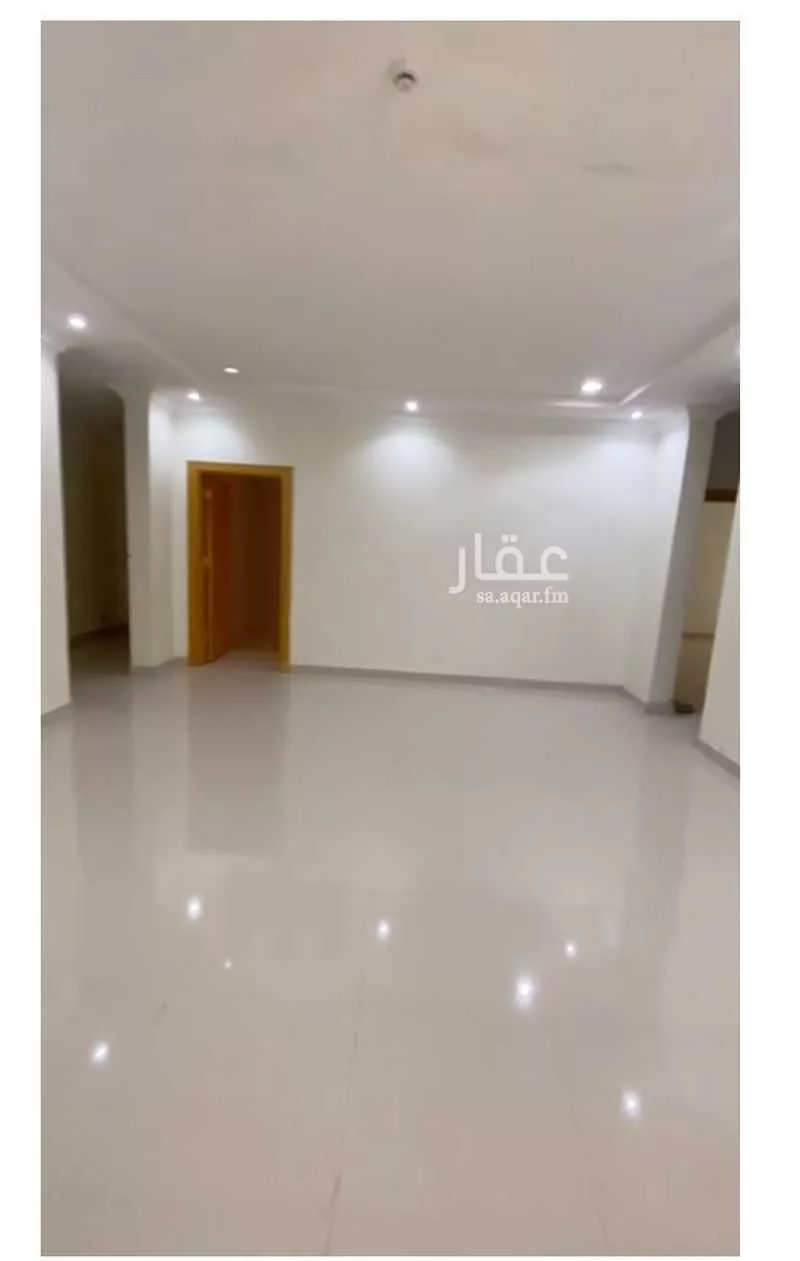 مكتب تجاري للإيجار في شارع نجد, حي ظهرة لبن, مدينة الرياض, منطقة الرياض 1 صورة