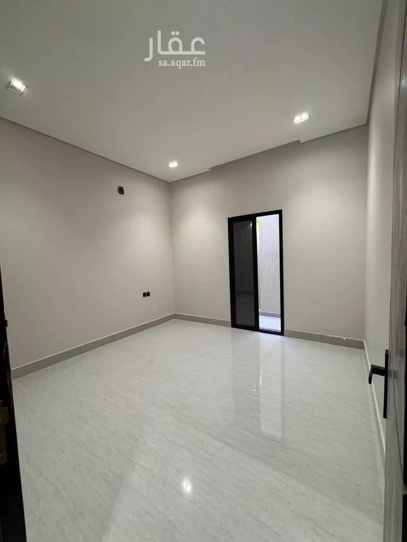 فيلا للبيع في شارع رقم 132, حي الجنادرية, مدينة الرياض, منطقة الرياض 1 صورة