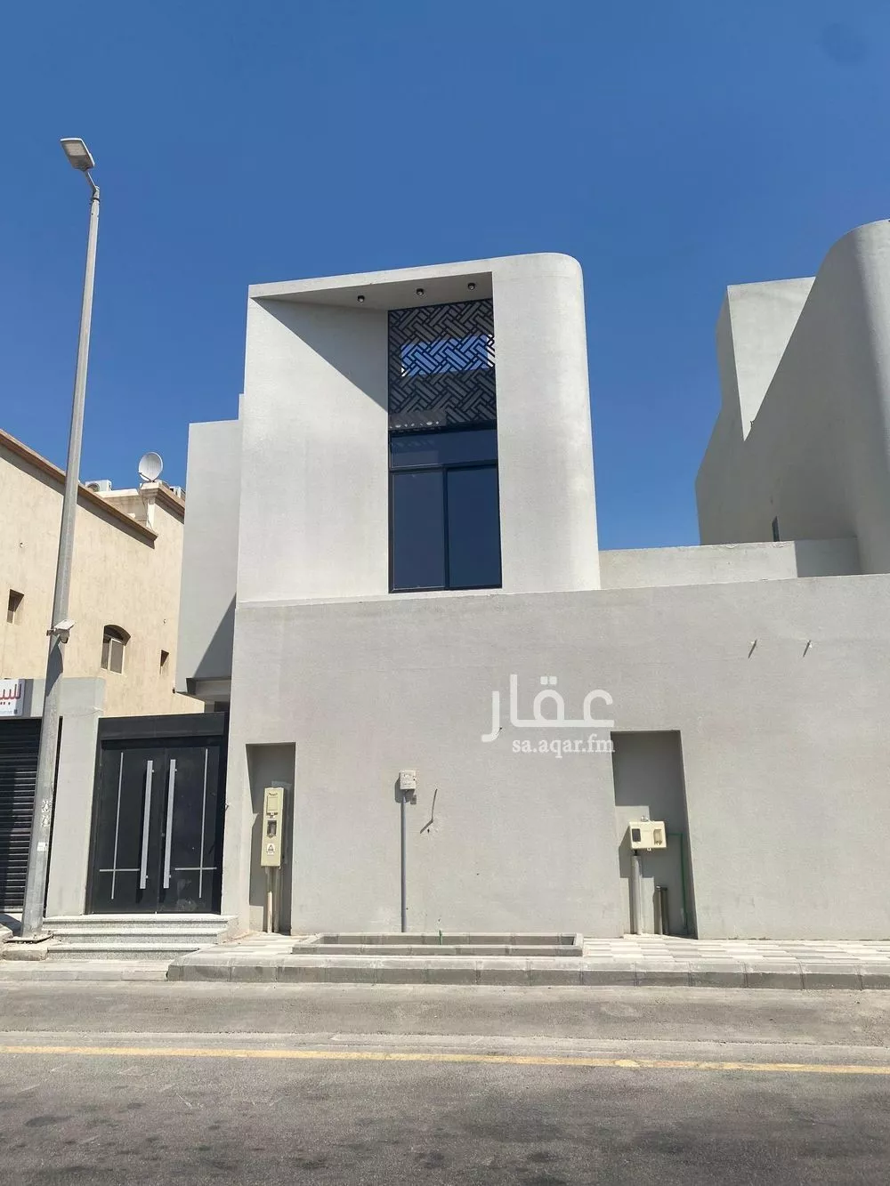 فيلا للبيع في شارع ابو عاصم الجهني, حي قرطبة, مدينة الخبر, المنطقة الشرقية 1 صورة