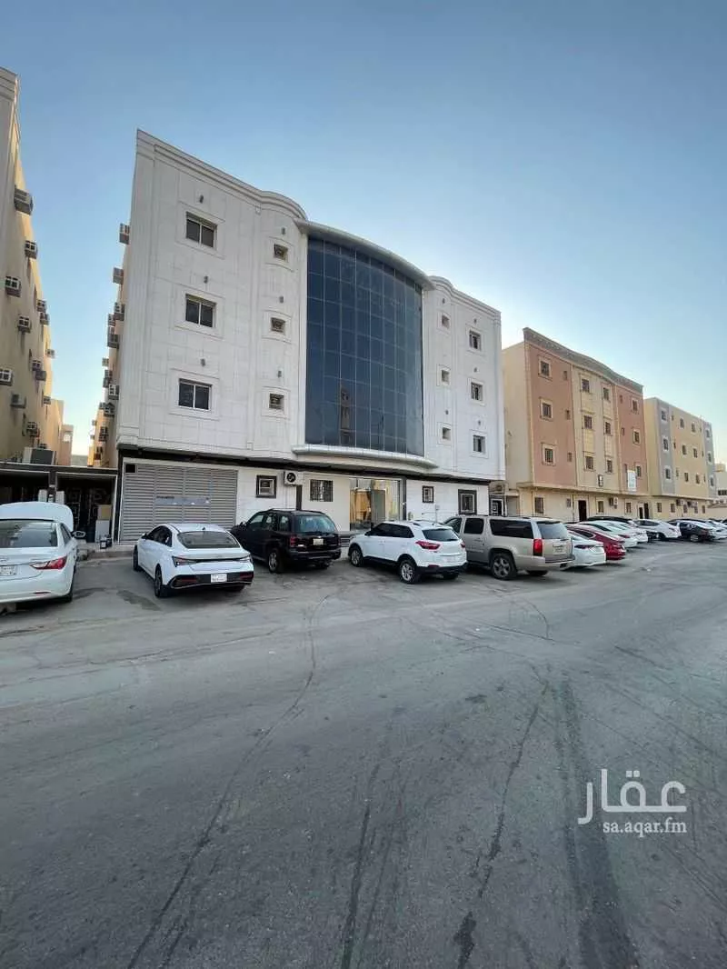 عمارة للبيع في شارع الصداقة, حي المونسية, مدينة الرياض, منطقة الرياض 1 صورة