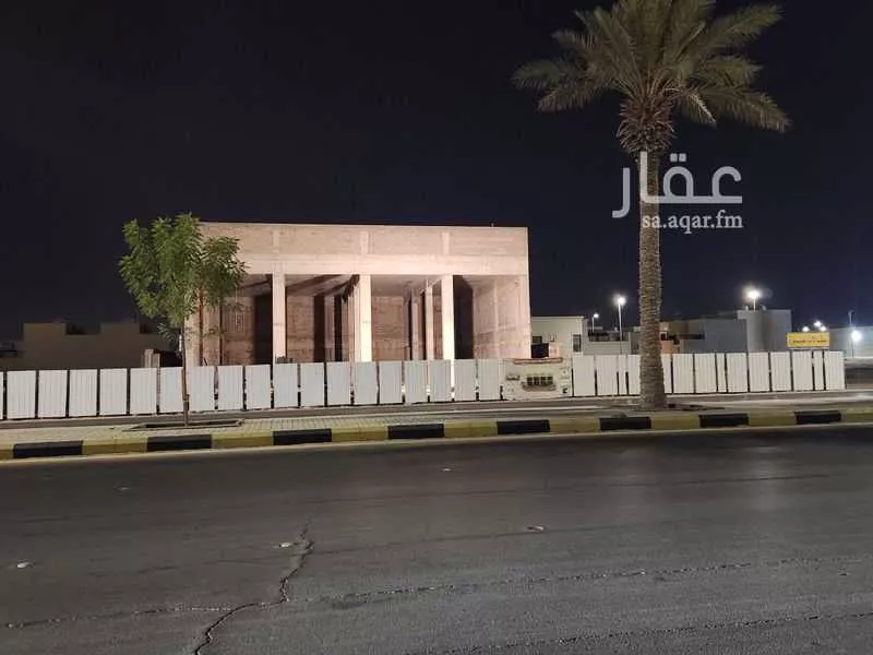عمارة للإيجار في شارع طريق السفير الشبيلي, حي المنار, مدينة عنيزه, منطقة القصيم 1 صورة