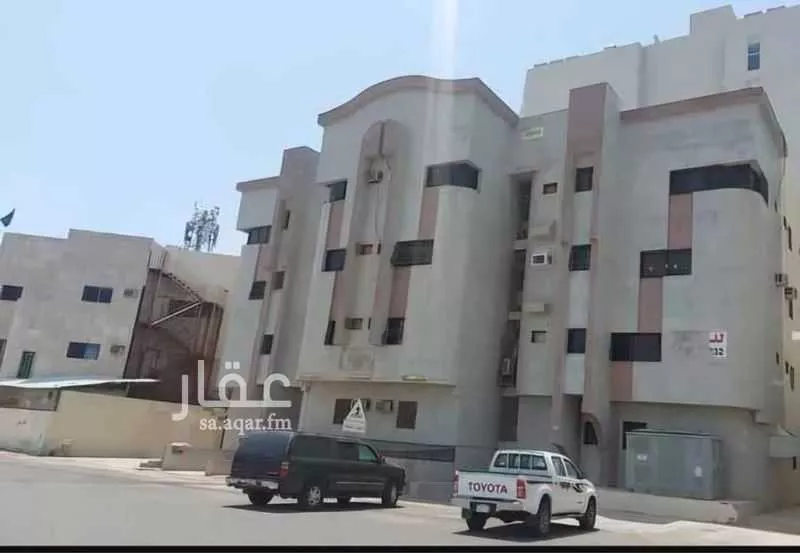 عمارة للإيجار في شارع عمير ابن سعد ابن عبيد, حي الدويمة, مدينة المدينة المنورة, منطقة المدينة المنورة 1 صورة