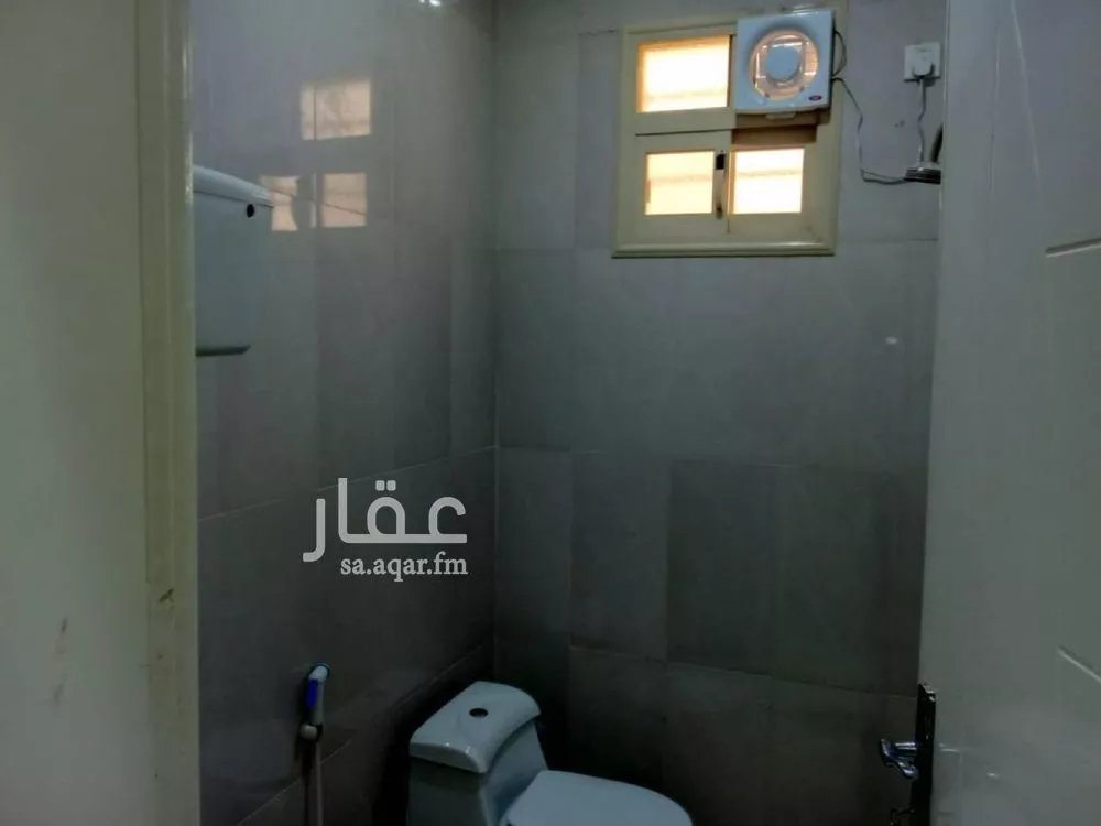 فيلا للبيع في شارع شارع أبو الأسود الدؤلي, حي النزهة, مدينة طريب, منطقة عسير 1 صورة