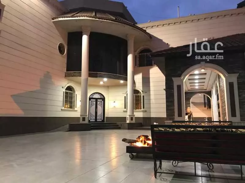 عمارة للبيع في شارع الصفياء, حي المروج, مدينة ابها, منطقة عسير 1 صورة