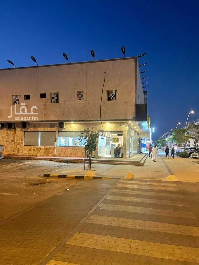 عمارة للإيجار في شارع الشيخ حسن بن حسين بن علي, حي الملك فيصل, مدينة الرياض, منطقة الرياض 1 صورة