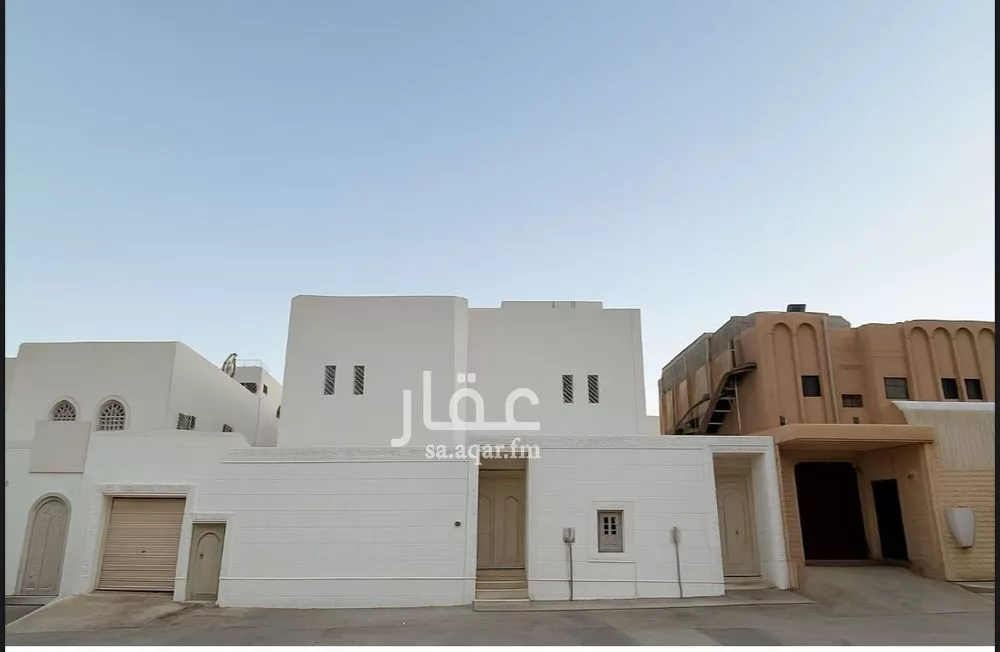 فيلا للبيع في شارع ابن رمانة, حي بدر, مدينة الرياض, منطقة الرياض 1 صورة
