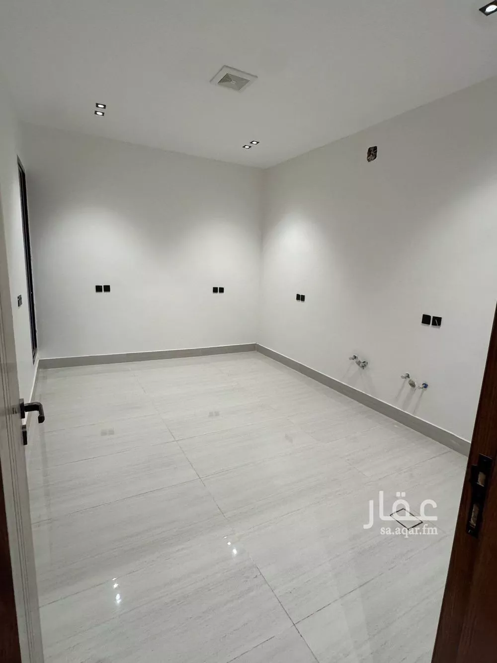 دور للبيع في حي الجنادرية, مدينة الرياض, منطقة الرياض 1 صورة