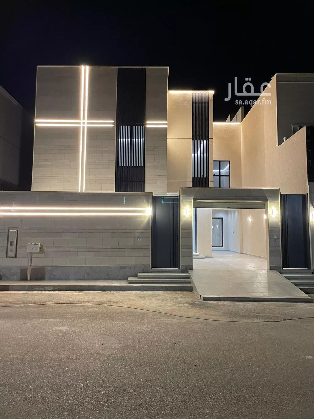 فيلا للبيع في شارع الطبراني, حي الملك فهد, مدينة عنيزه, منطقة القصيم 1 صورة