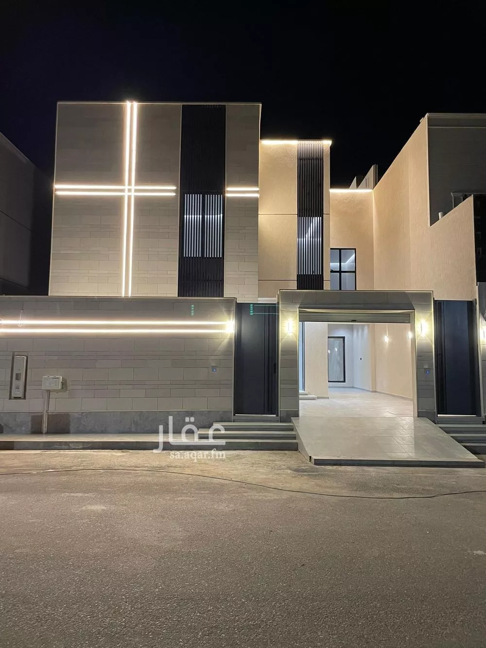 فيلا للبيع في شارع الطبراني, حي الملك فهد, مدينة عنيزه, منطقة القصيم 1 صورة
