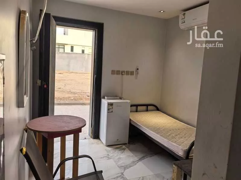 غرفة للإيجار في شارع الامير سعود بن عبدالله بن جلوي ، حي القيروان ، الرياض ، منطقة الرياض 1 صورة