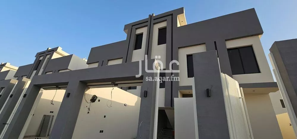 دور للبيع في شارع الصفار الذهبي, حي عكاظ, مدينة الرياض, منطقة الرياض 1 صورة